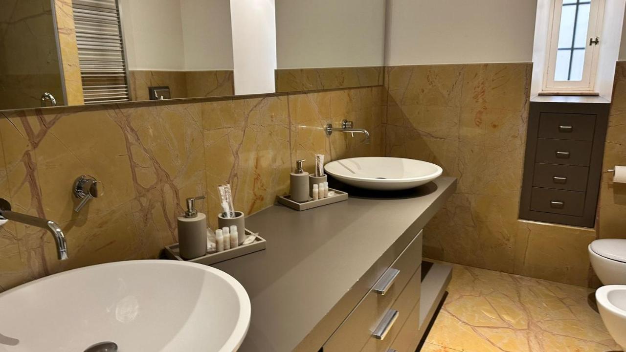 Appartamento Luxury House With Parking Napoli Esterno foto