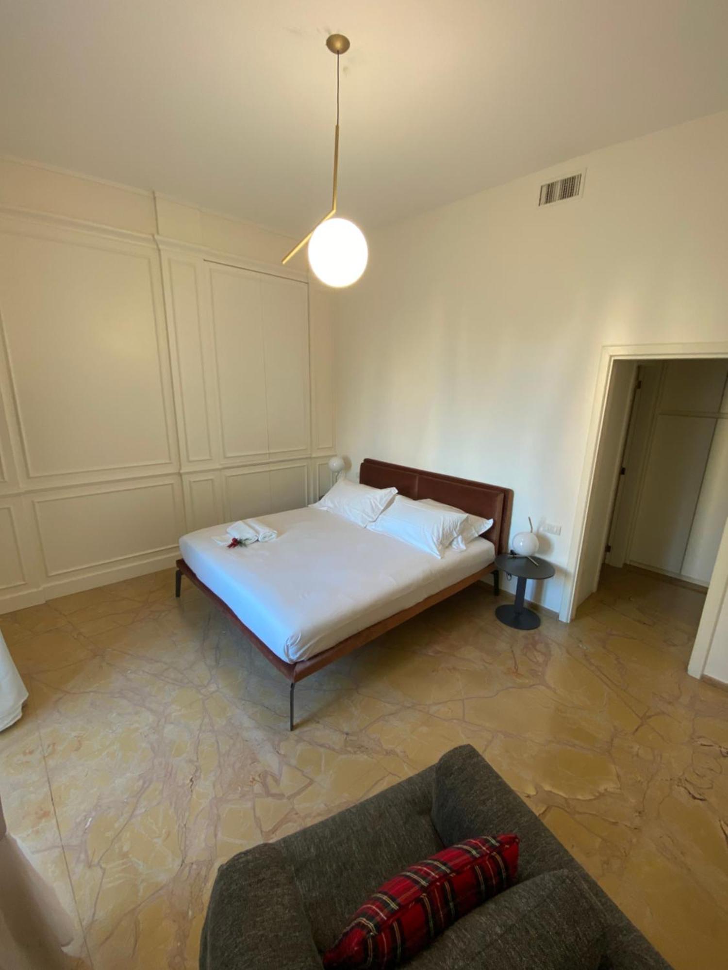 Appartamento Luxury House With Parking Napoli Esterno foto